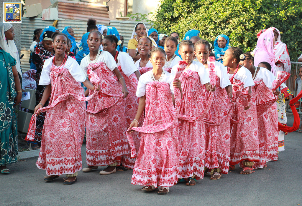 Invitation à un accueil populaire d’une délégation de parlementaires