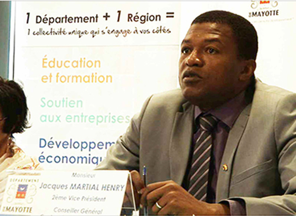 Jacques-Martial Henry dépose plainte contre son DGA