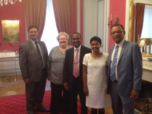 MOM : remise du rapport de la  CNEPEOM par Aboubacar