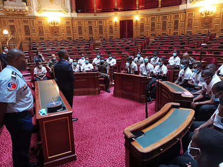 Le sénateur Thani reçoit les 27 cadets citoyens de Mayotte au Sénat