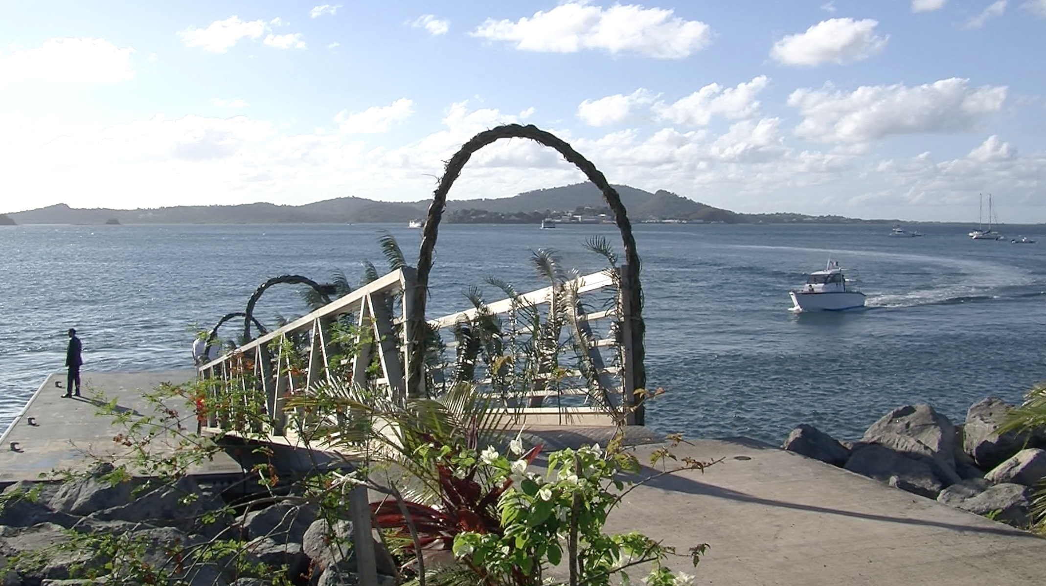 L’arrivée de Valls en Grande Terre (vidéo)