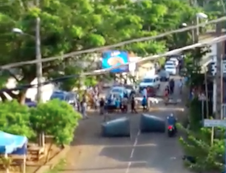 Vidéo du barrage à Mangajou