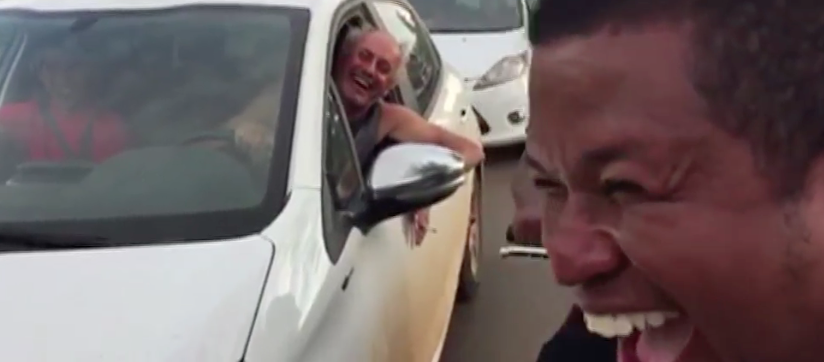 Doujani : sourire pour passer le barage ! (vidéo)