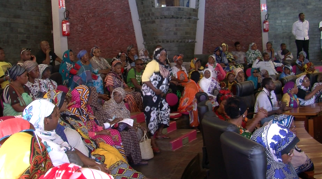 La population rencontre les élus