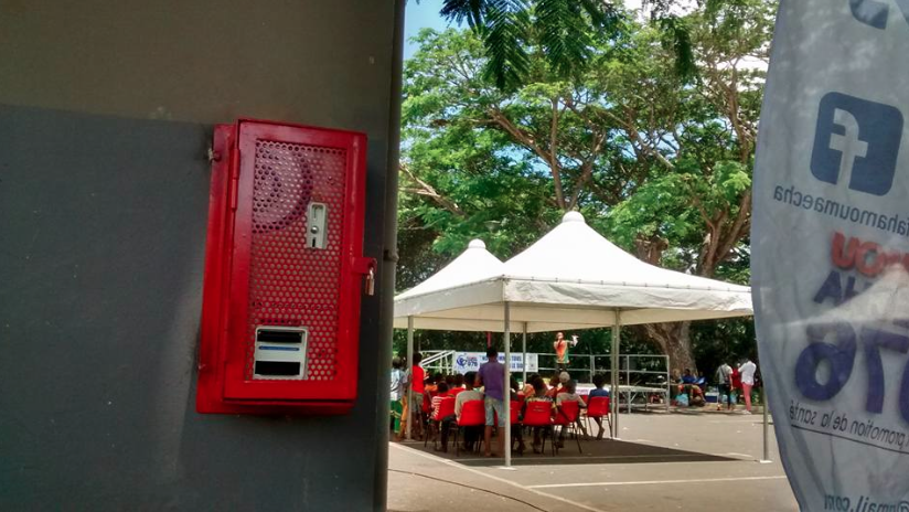 Le premier distributeur de préservatif installé à Dembéni par Fahamou Maecha