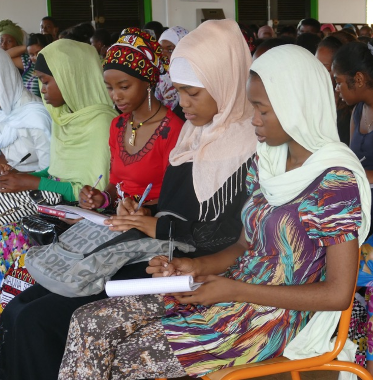 Les inégalités hommes-femmes se réduisent