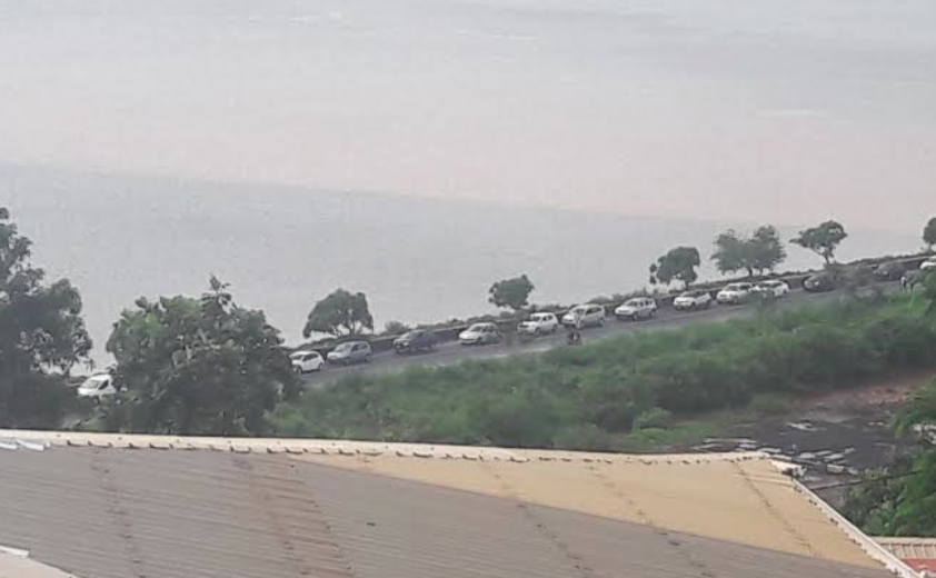 La circulation bloquée à nouveau : deux points de blocage