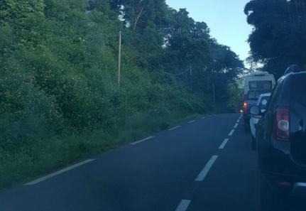 Une opération escargot entre Tsararano et Mamoudzou rendant difficile la circulation