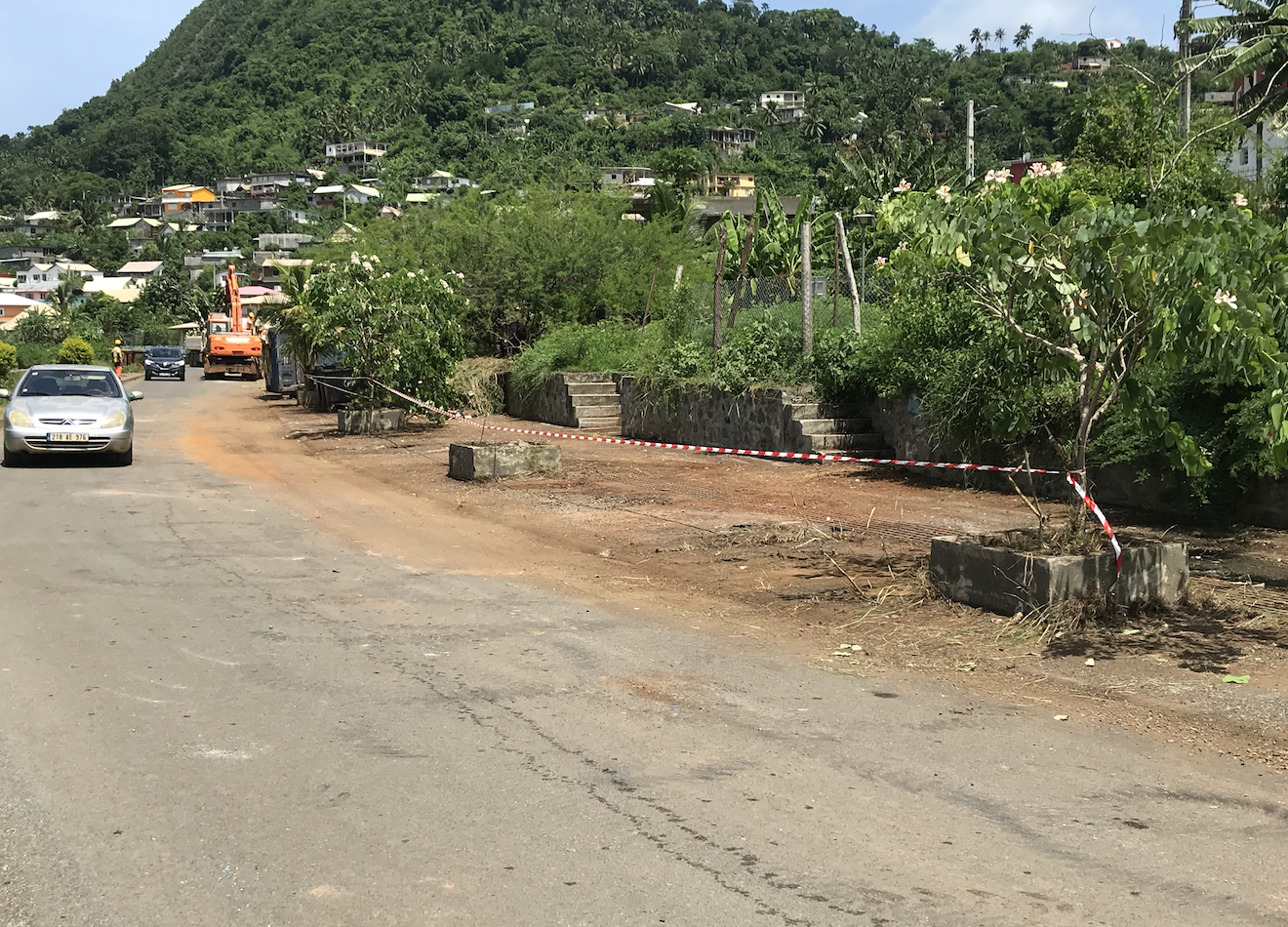 Interdiction de dépôt de déchets encombrants sur le front de mer à Chirongui