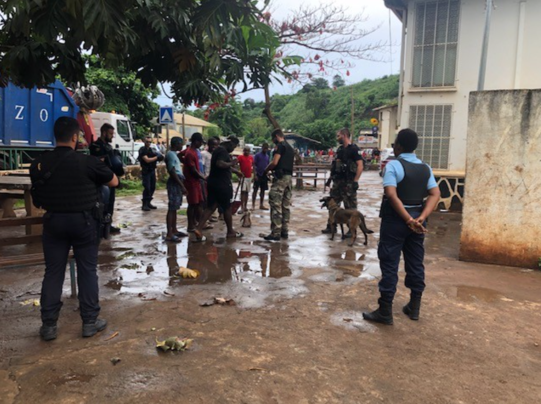 Contrôle de la gendarmerie à Koungou