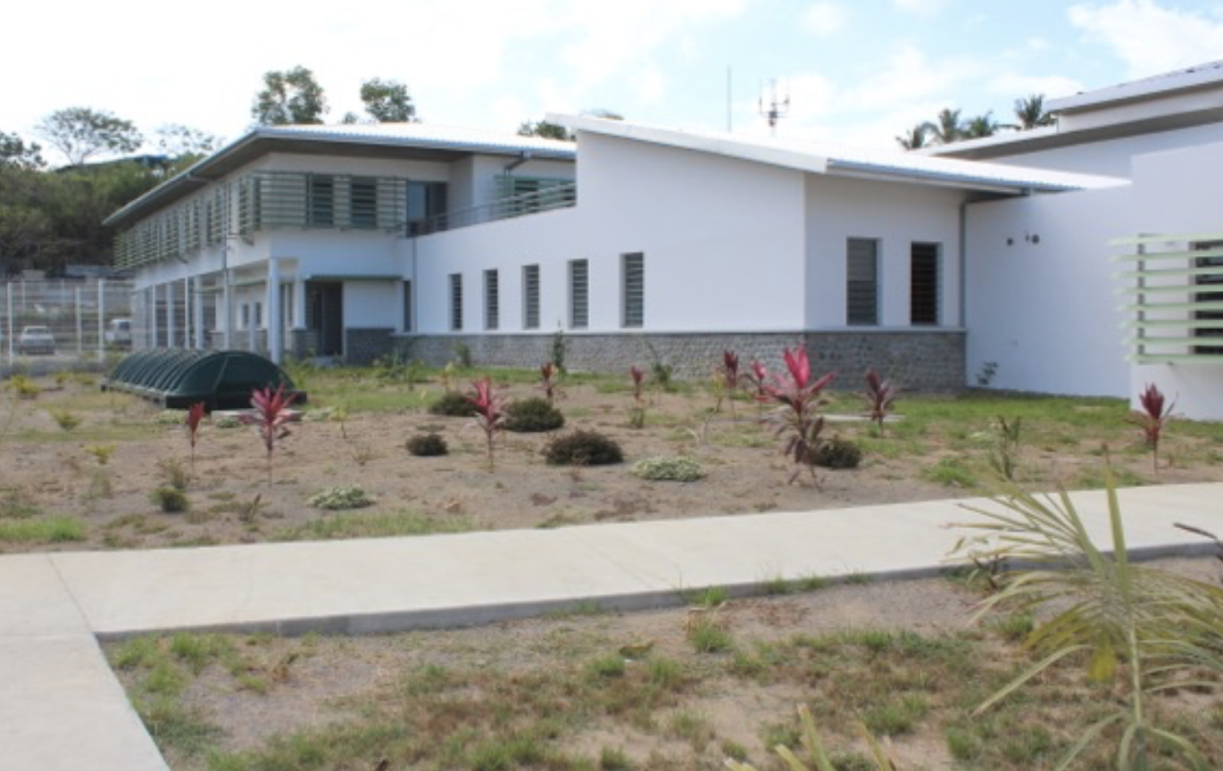 Plus de reconduites à la frontière pendant 30 jours et des titres de séjour prolongés de 3 mois