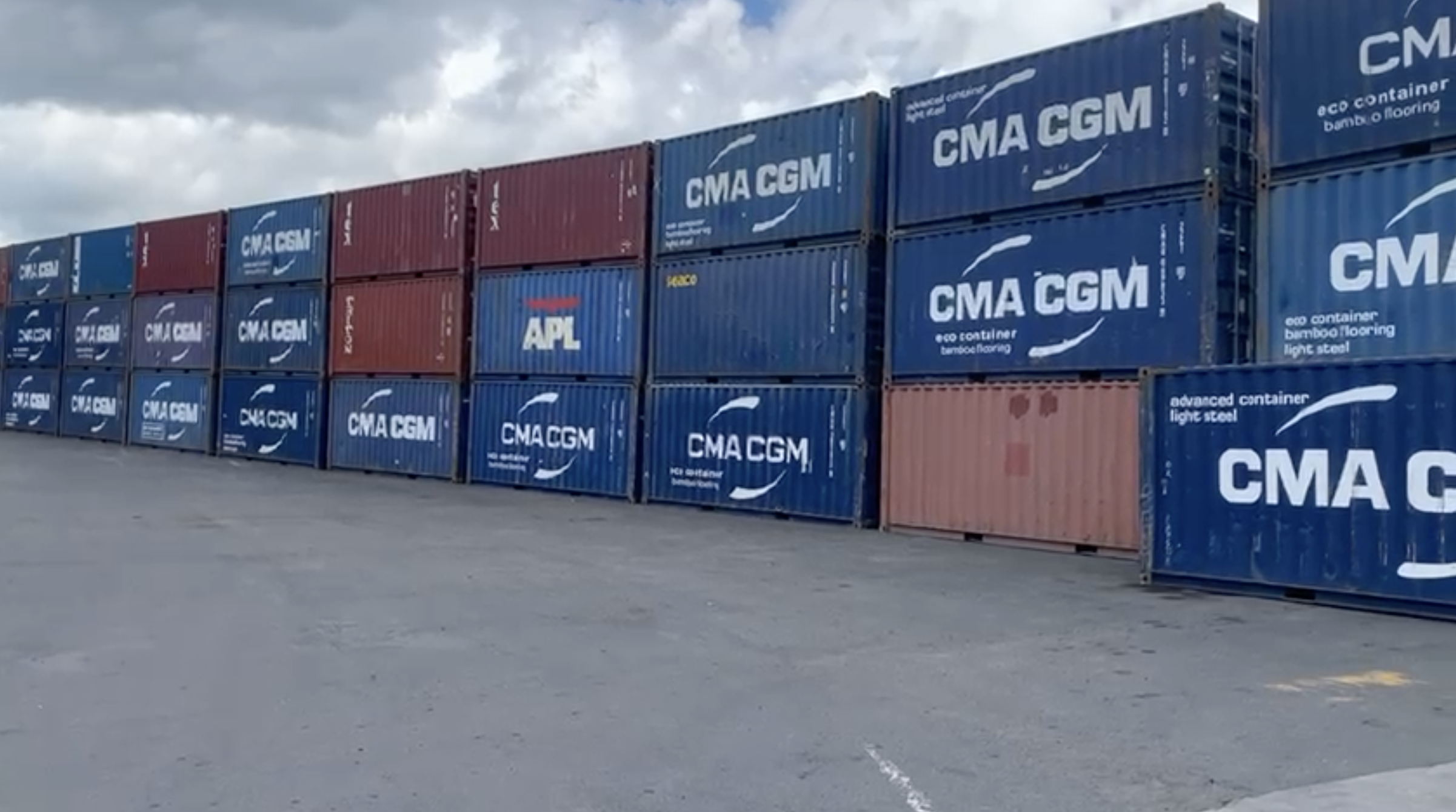 Le syndicat des transitaires du port explique que 5 entreprises ont été réquisitionnées par le préfet