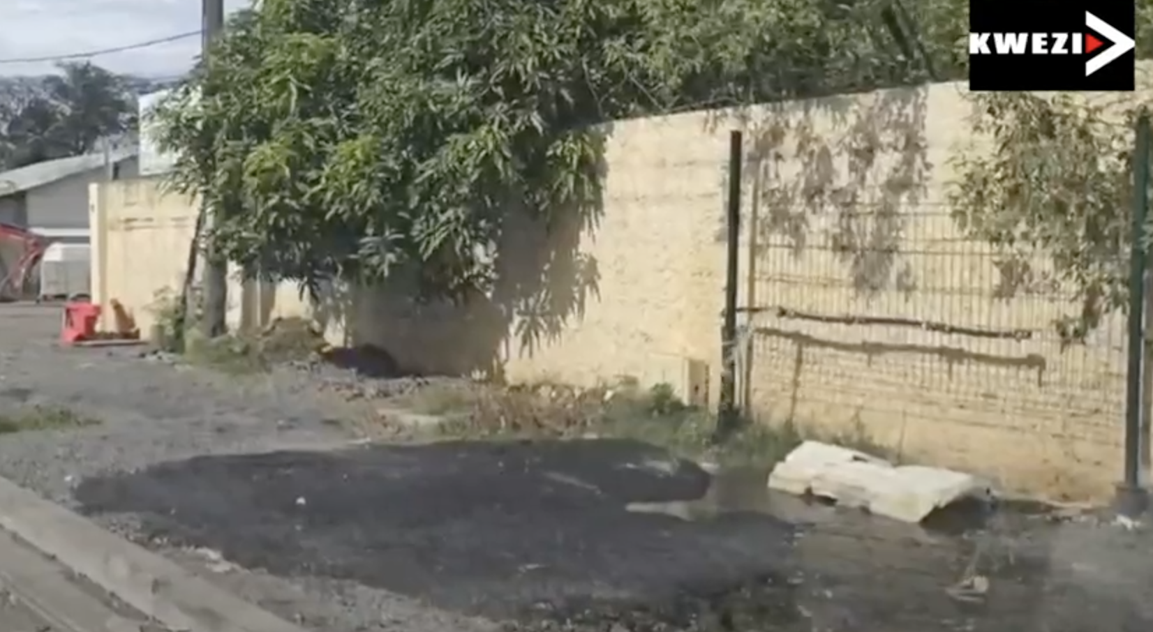 Video du jour : une fuite très importante sur une rampe d’eau à Mamoudzou (video)