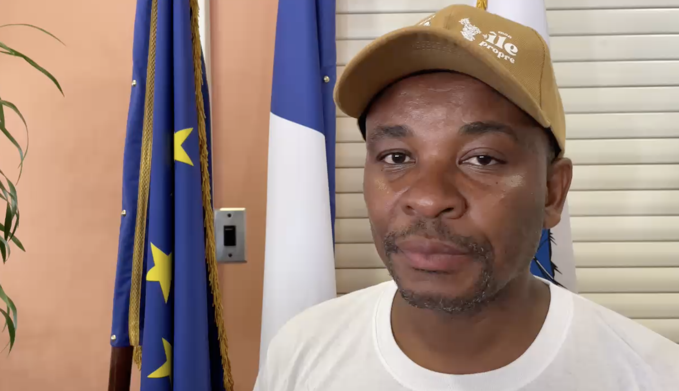 Le maire de Mamoudzou refuse un centre d’hébergement à Kaweni ou au lycée Bamana