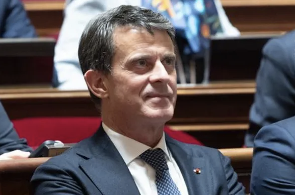 Manuel Valls se félicite de l’adoption de la loi Mayotte