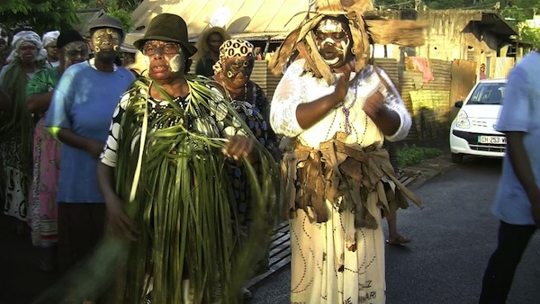 Combani : deuxième édition du carnaval des Cocos (vidéo)
