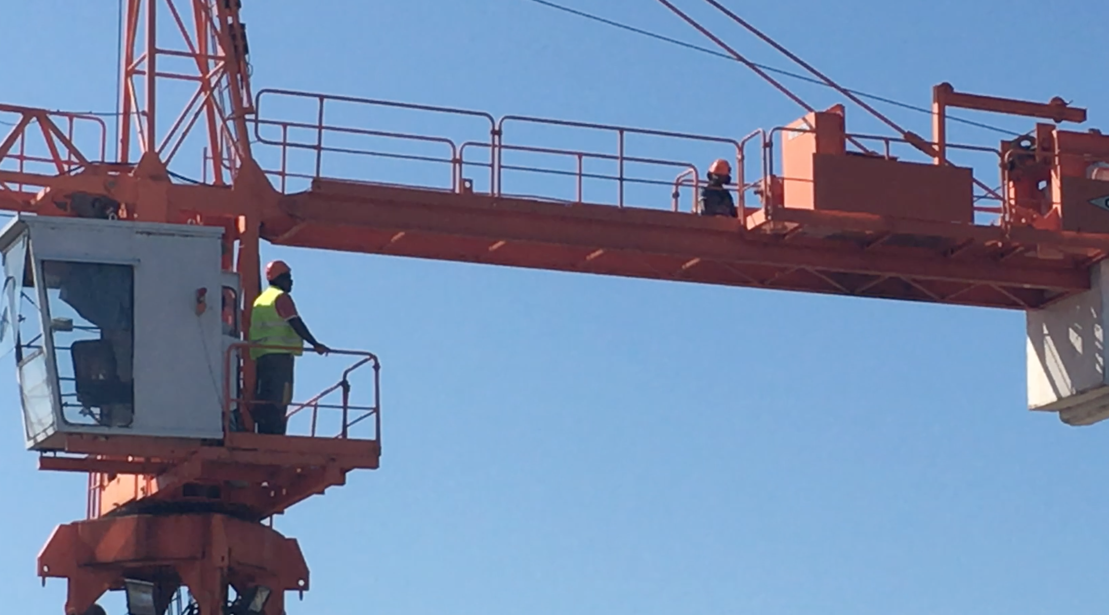 Les pompiers ont réussi à établir un contact