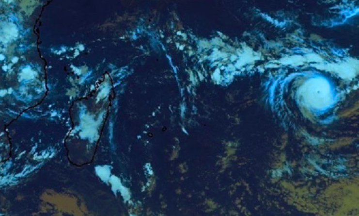 Faraji, le premier cyclone intense de la saison vient de se former dans l’Océan Indien