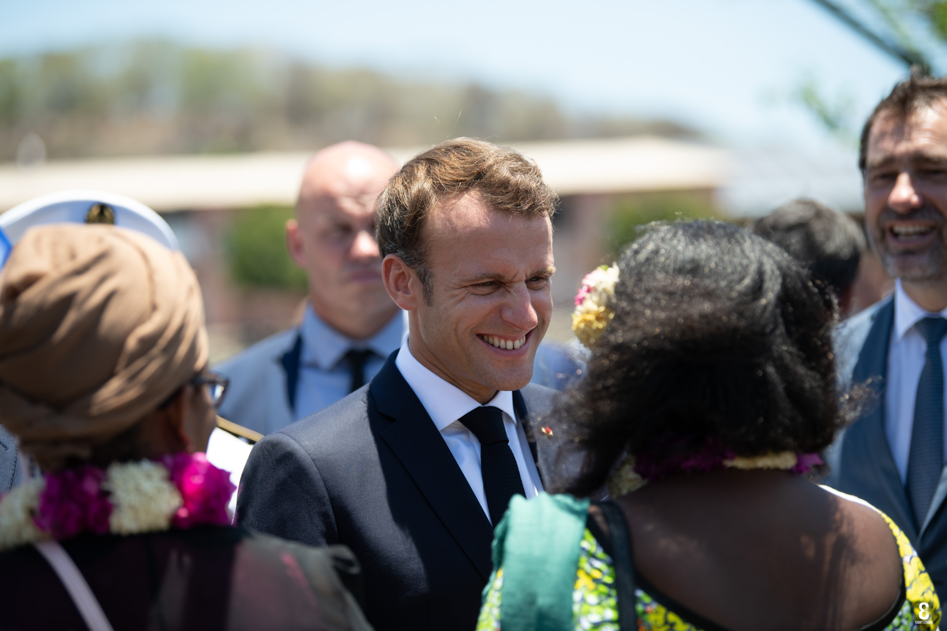 “Sécession”, “geste politique”, “échec de notre modèle”… Ce que Macron a dit du voile