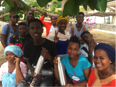 « Je protège mon corps et mon île : j’utilise ma gourde »