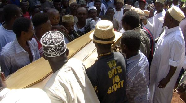 Drame de Combani : Zaïna enterrée (vidéo)