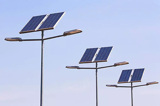 L’éclairage public solaire arrive à Kawéni