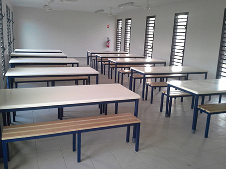 5 semaines sans école à Dembéni