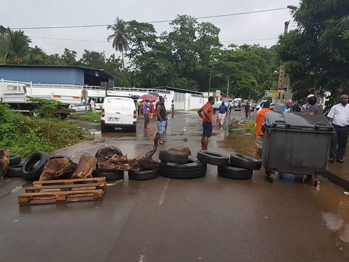 Des messages d’une “prise de l’aéroport” pour détourner l’attention?