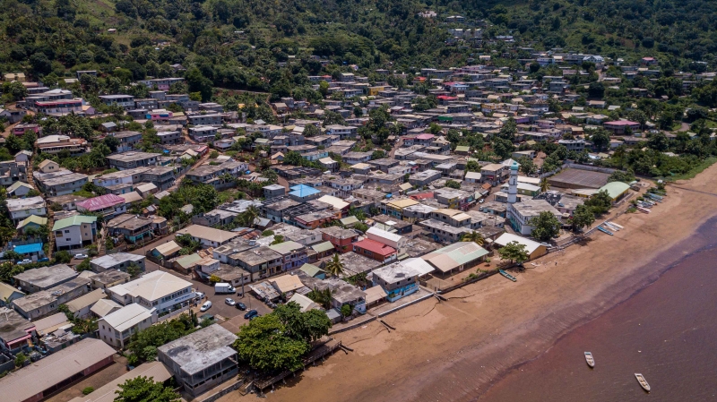 Mtsamboro : un chauffeur frôle deux piétons, ils l’arrêtent pour se venger