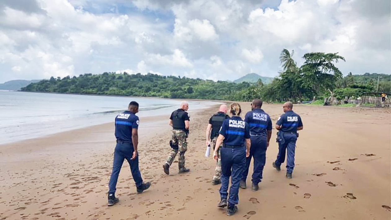La présence des gendarmes sur les lieux touristiques : rassurer, dissuader, créer du lien