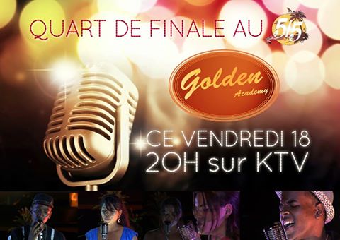 Les chanteurs de karaoké en compétition