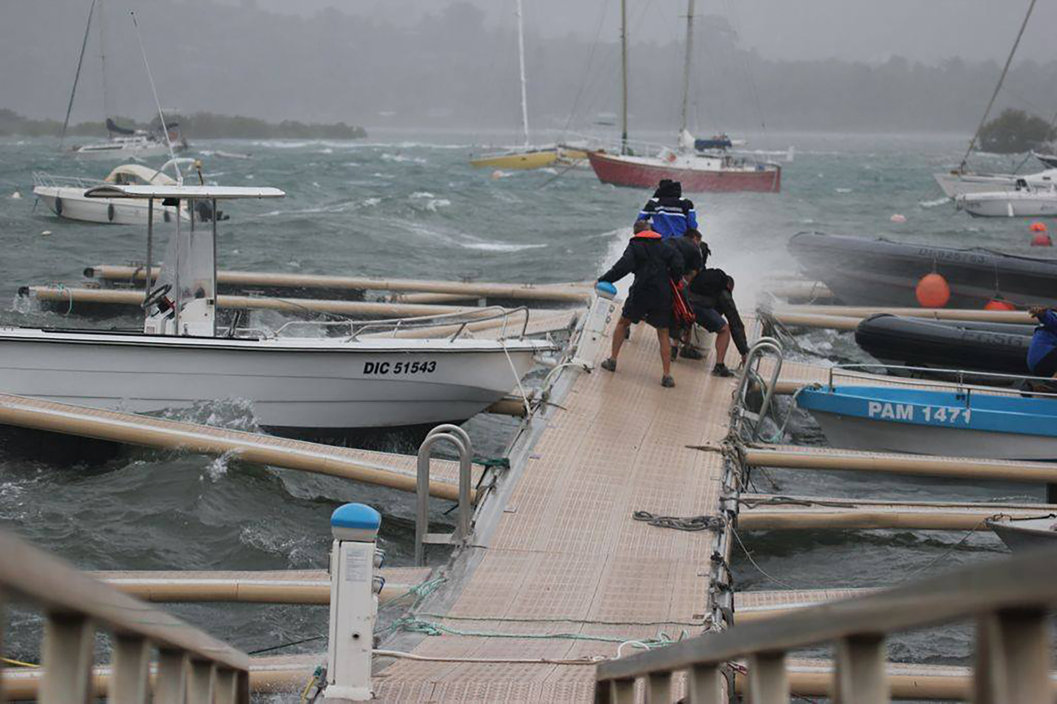 Une forte houle pour débuter une nouvelle saison cyclonique 2020-2021