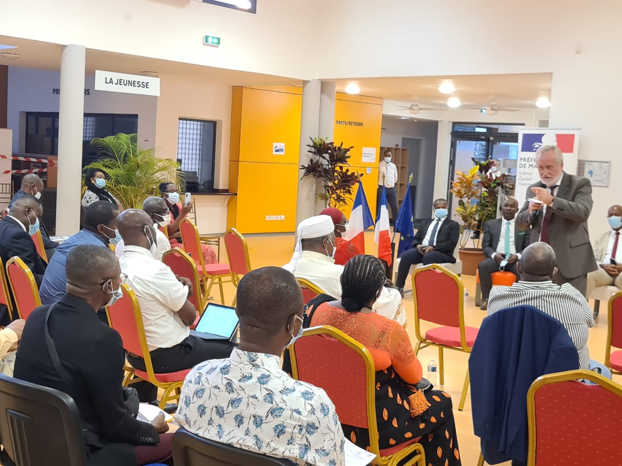 60 personnes cet après-midi à Bandrélé pour les consultations sur la loi Mayotte