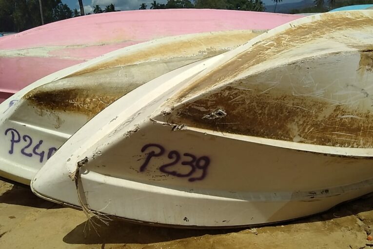 Collision en mer entre un kwassa et un navire police