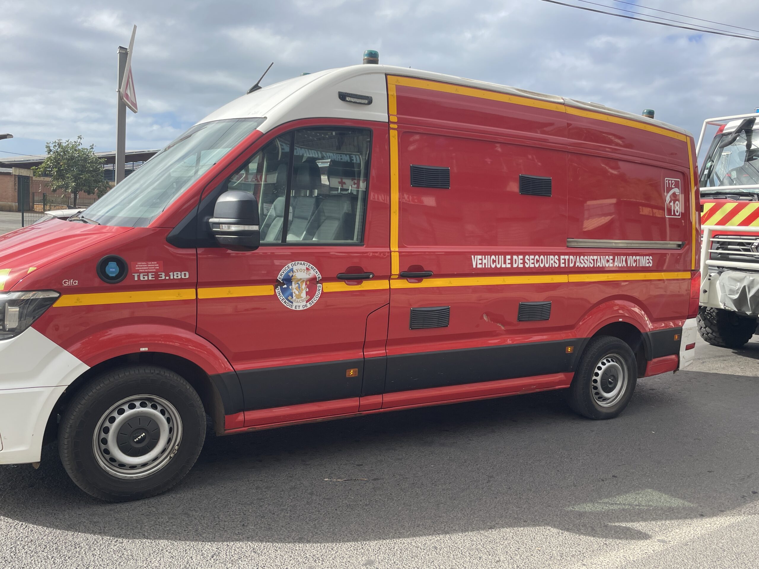 Un adolescent de 15 ans poignardé en Petite Terre, décède