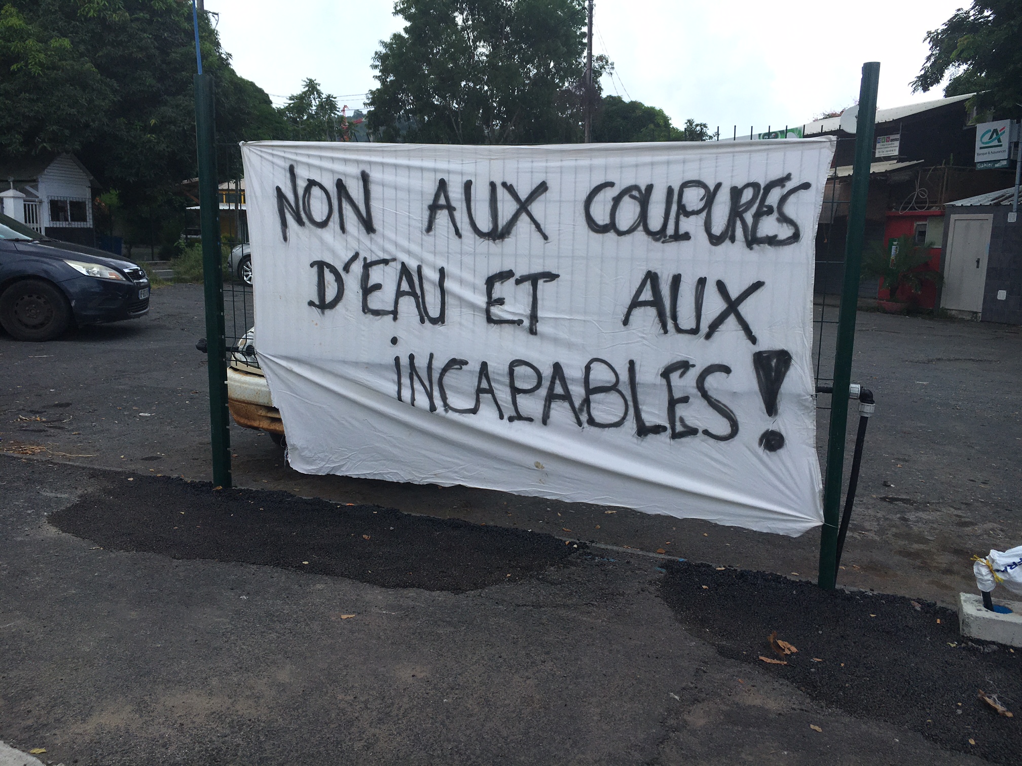 Protestation contre l’installation des rampes d’eau en Petite Terre