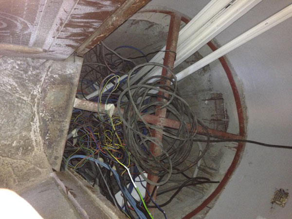 L’hémicycle toujours en travaux