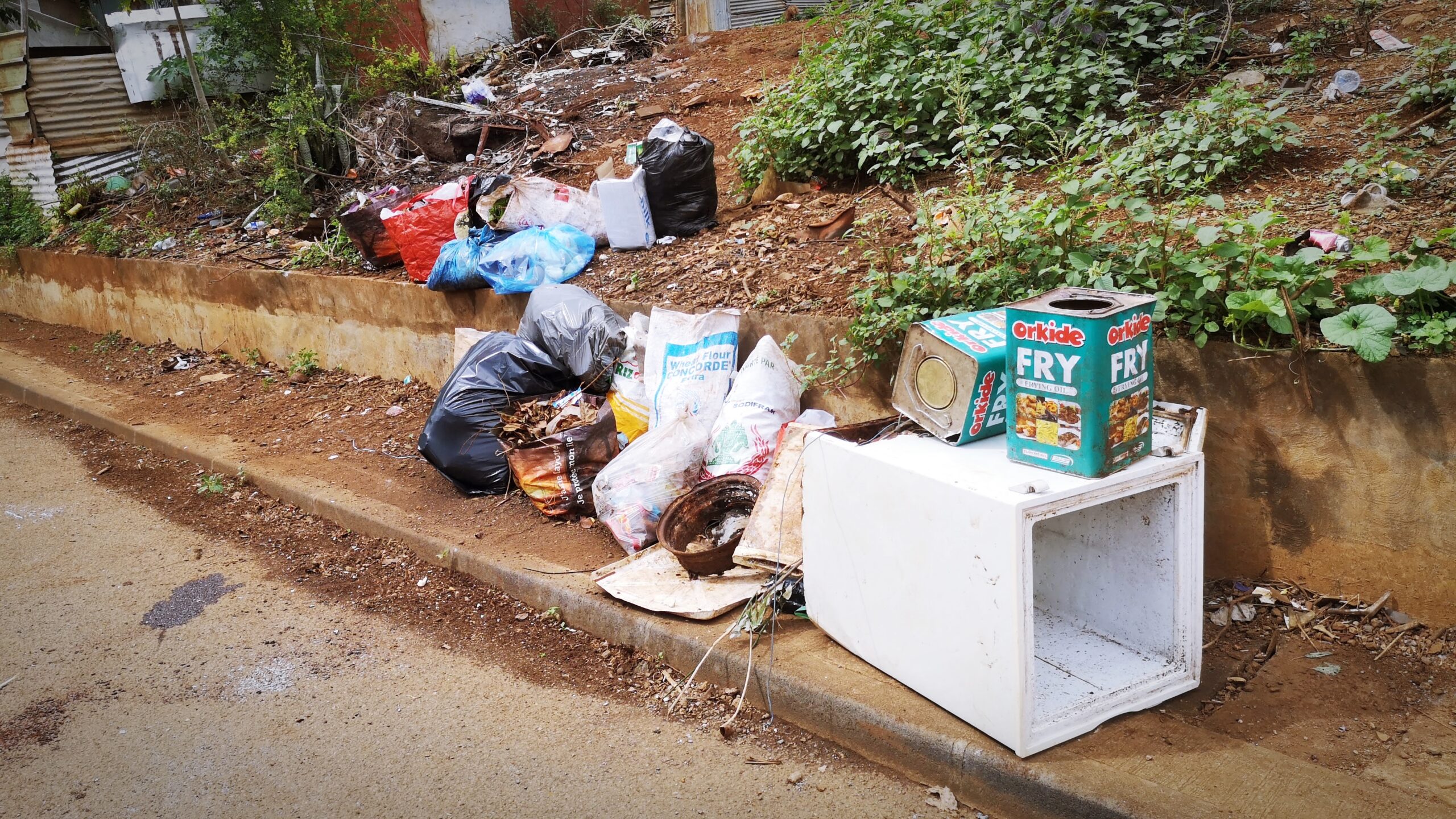 La ville de Chiconi organise “le mardi du grand débarras”