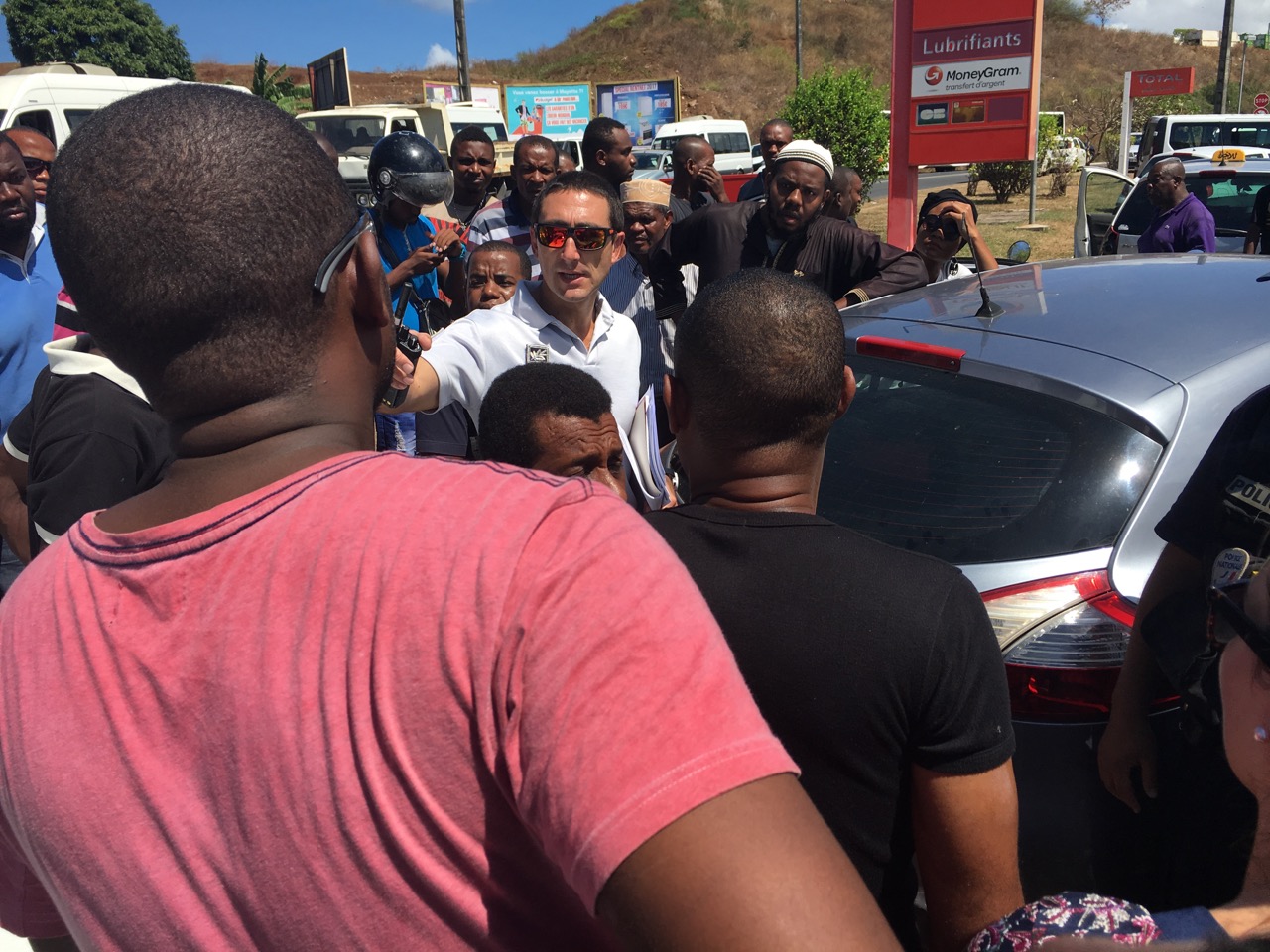 La crise du carburant bat son plein