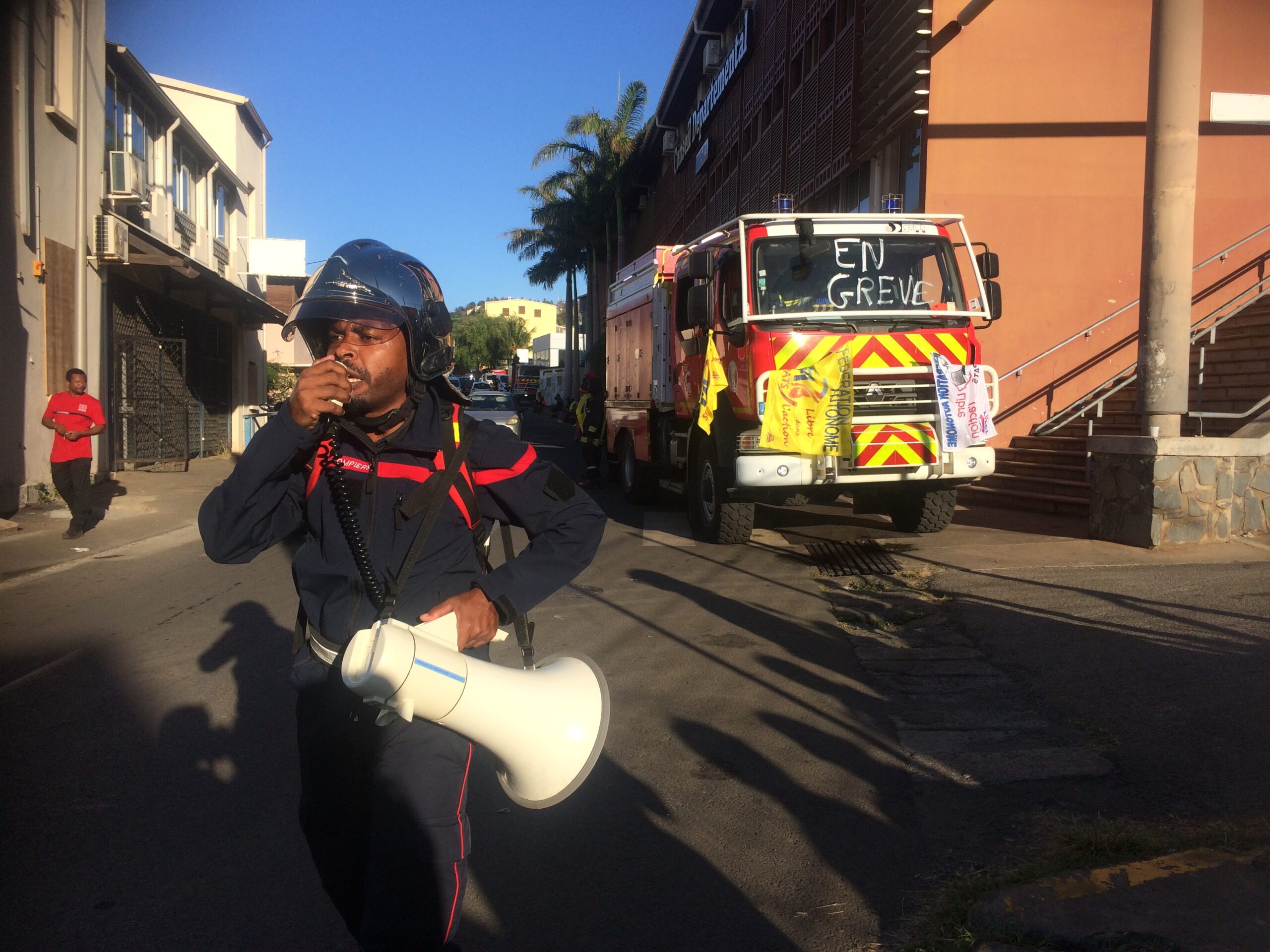 Les pompiers grévistes reprochent au Conseil Départemental son manque de transparence