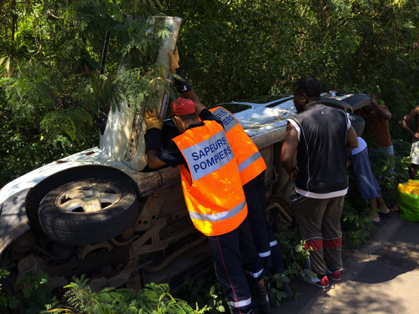 Accident spectaculaire à Cavani (vidéo)