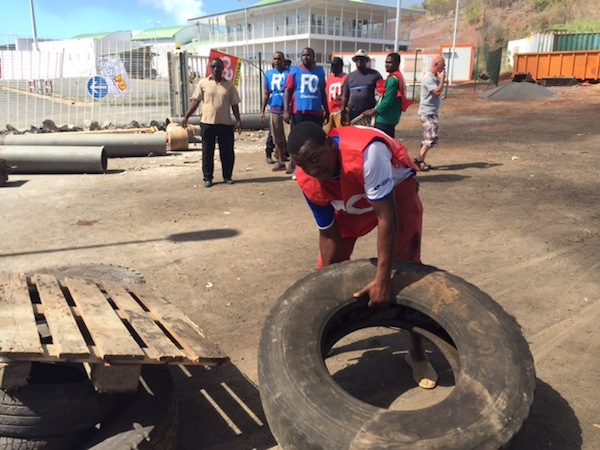 Les surveillants de prison reçus en préfecture