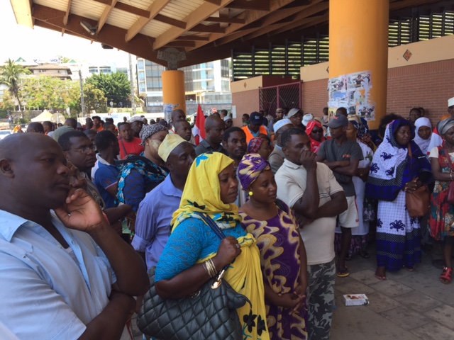 Grévistes : S’il n’y a pas de réponse positive, les arbres vont tomber lundi matin