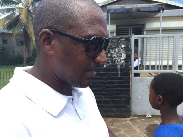 Interview d’un témoin du braquage de la Poste de Passamainty (vidéo)