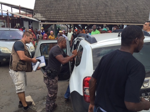 Arrestation à la sortie de la barge