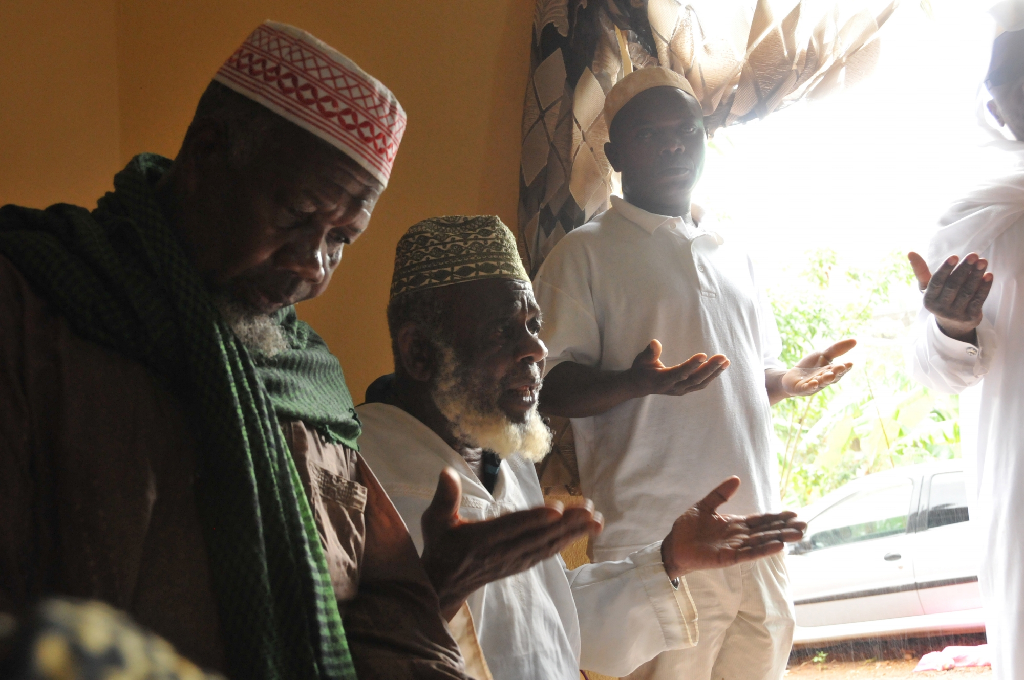 DJ Saï reçoit le foundi Moussa de Mamoudzou en radio sur KWEZI FM