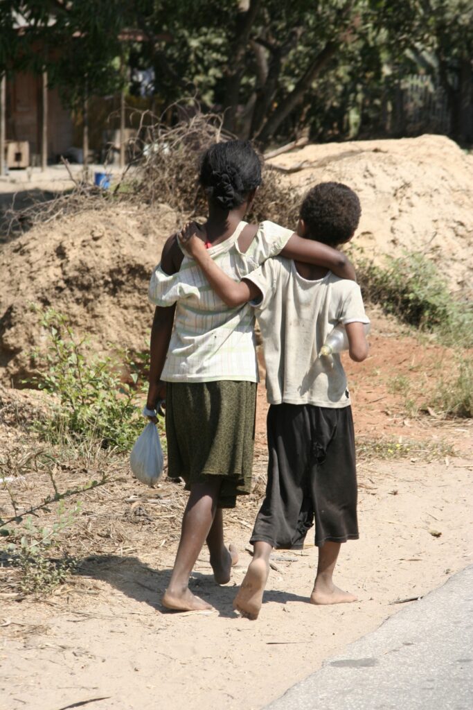 ISA MG 1683 ID13012 1334x2001 1