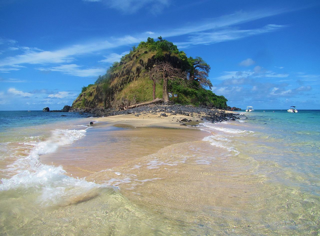 Quatre délinquants s’attaquent à trois jeunes filles à Bambo Est
