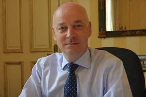 Gérald Darmanin se penche sur le cas de Jean-Baptiste Constant qui a insulté Mayotte