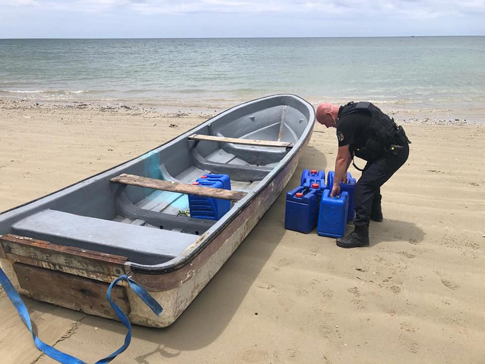 Une dizaine de moteurs de kwassas volés